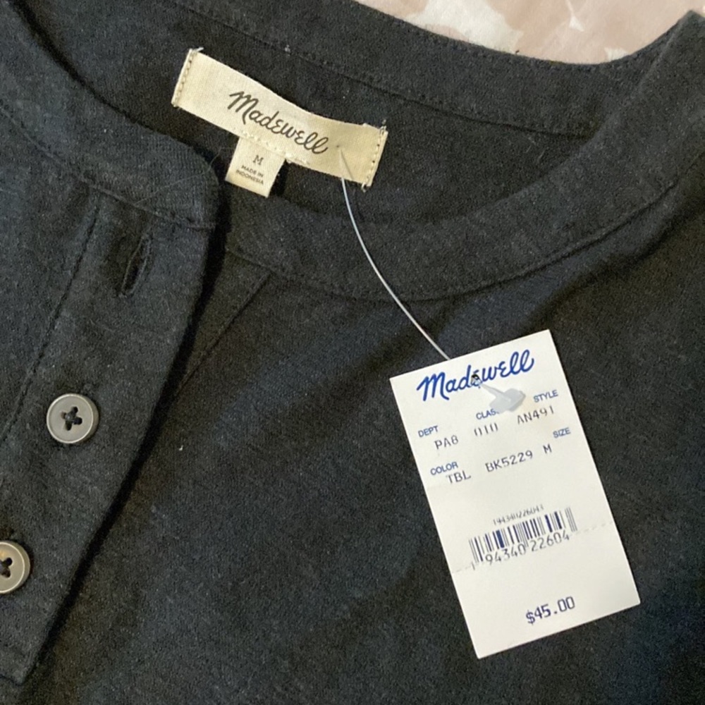 Madewell Black basic three button shirt NWT